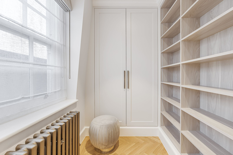 Room 4, Wimpole Street - 3 Bedroom Apartment, London