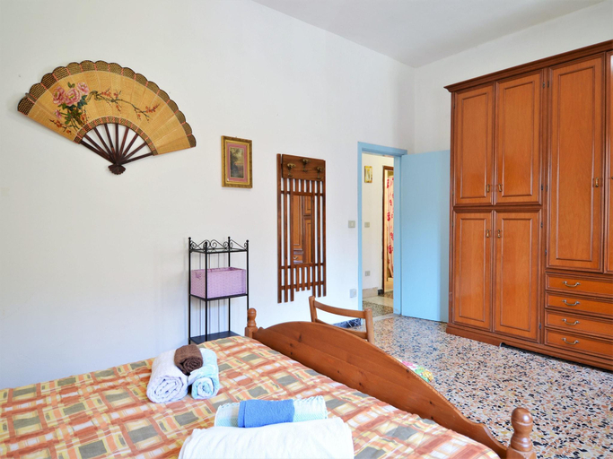 Bedroom 2, Apartment in Massa Marittima with swimming pool, Grosseto
