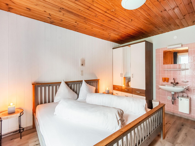 Bedroom 2, Apartment in Vorarlberg near Silvretta Ski Lift, Bludenz