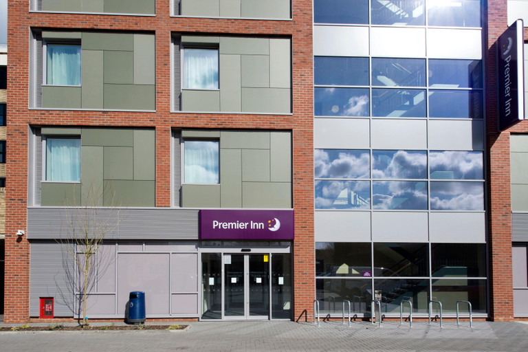 Exterior & Views 2, Premier Inn London Southgate, London