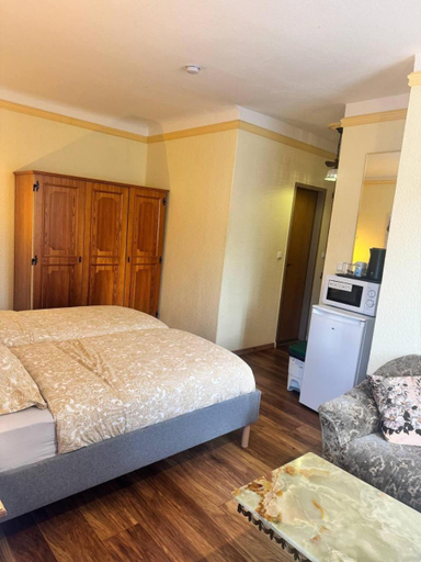 Bedroom 4, Landhotel Waldschanke, Berlin