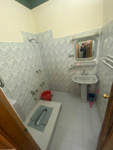 Bathroom 5, Riverside Hotel Kalam, Malakand