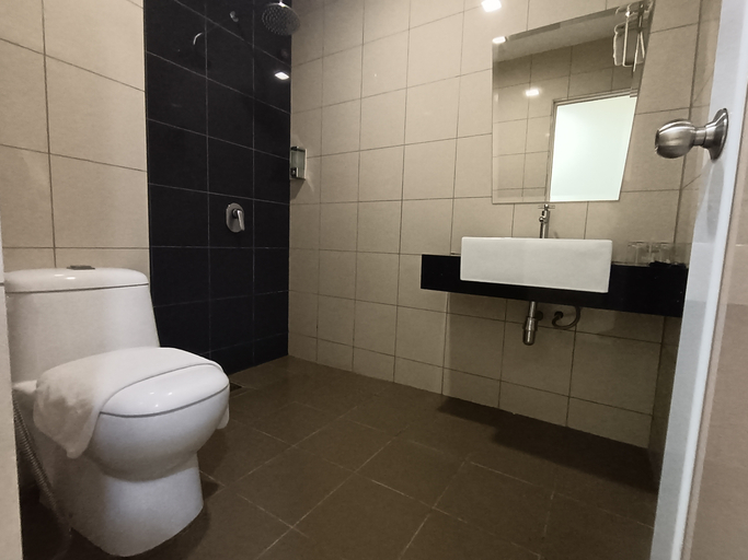 Bathroom 4
