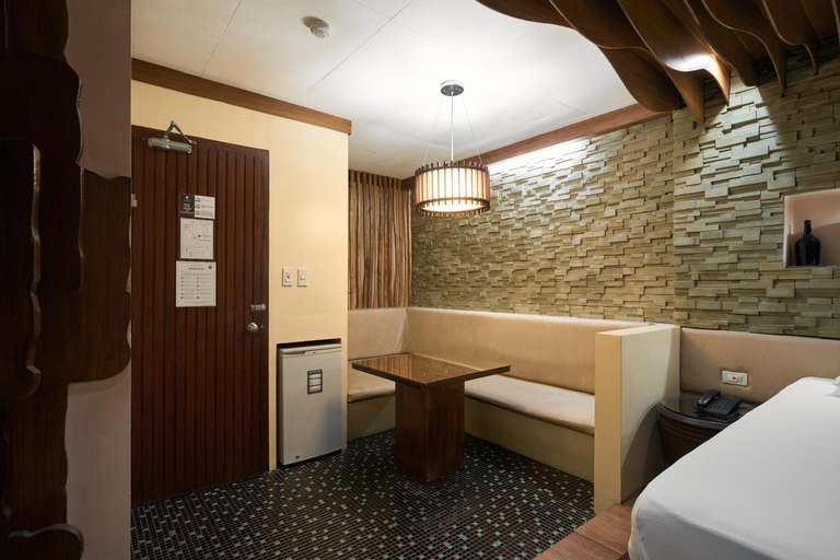Others 4, Victoria Court Suites - Pasig, Pasig City