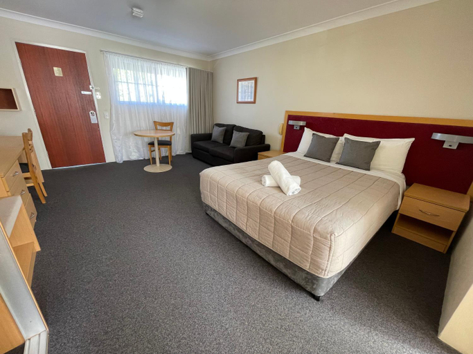 Bedroom 2, George Bass Motor Inn, Shoalhaven - Pt A