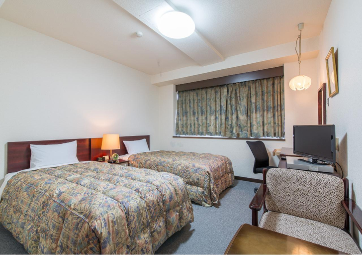 Bedroom 3, Daini Sun Rise Hotel, Kumamoto