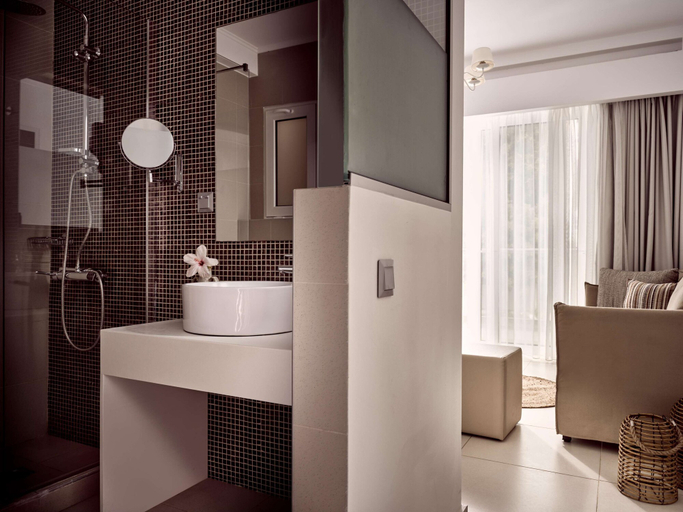 Bathroom 5, Troulis Aparthotel, Crete