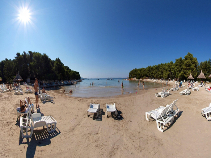 Others 5, Holiday House in Turanj near Pebble Beach, Sveti Filip i Jakov