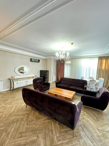 Shared lounge/TV area 5, Queen Tamar, Batumi