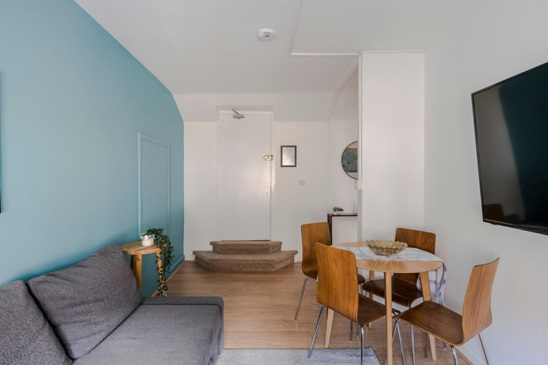 Room 5, Wonderland - Fitzrovia - by Frankie Says, London