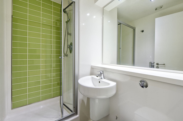 Room 2, Modern Student Studio in London, London