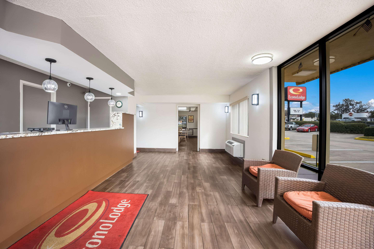 Public Area 2, Econo Lodge Live Oak, Suwannee