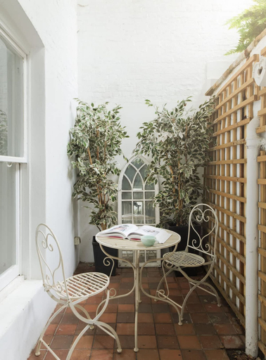 Room 2, Notting Hill Holland Park 2 Bed, London