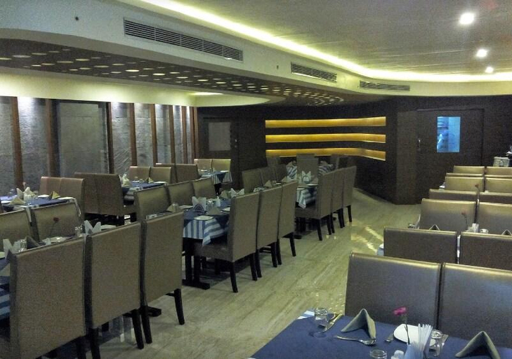 Food & Drinks 3, BROAD BEAN KANNUR, Kannur