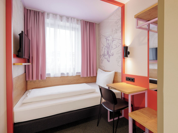 Bedroom 4, McDreams Hotel Wuppertal City, Wuppertal