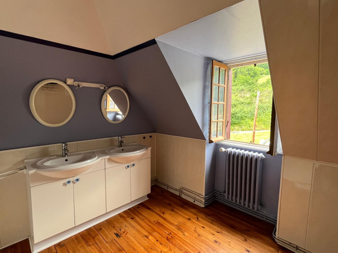 Bathroom 5, Auberge du Pont de Lanau, Cantal