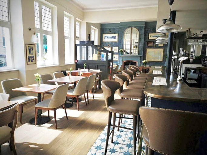 Food & Drinks 5, Anglesey Hotel, Hampshire
