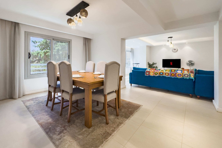 Food & Drinks 4, The Classic Contemporary Apartment, 2bdr, Ad-Duqi