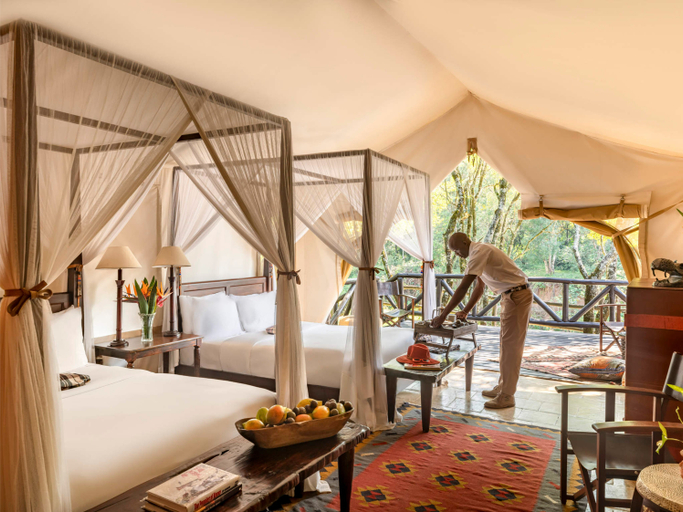 Bedroom 2, Fairmont Mara Safari Club, Cherangany