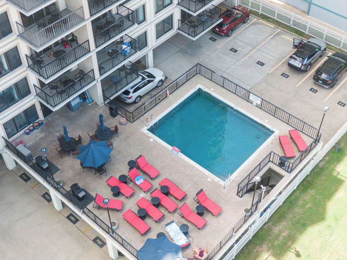 Sport & Beauty, The Colony at Virginia Beach, Virginia Beach