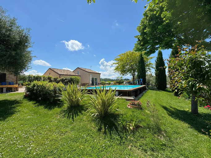 Exterior 2, Spacious Stay in Montelupone, Macerata