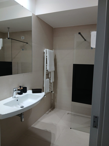 Bathroom 5, LHI Healthy Hotel Lecce, Lecce