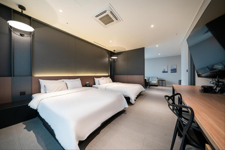 Bedroom 4, Queen Town Ilsan, Goyang