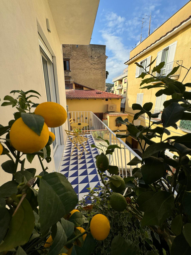 Others 2, Casa Di Napoli - Sorrento, Napoli