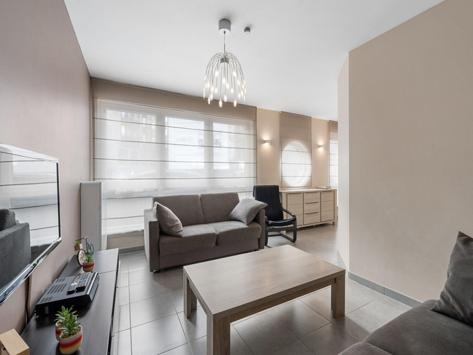 Others 5, Spacious ground floor apartment for family, West-Vlaanderen