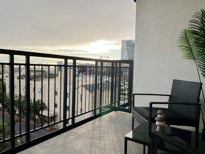 Room 3, Trendy Mid-hollywood Home Dtla View Free Parking, Los Angeles