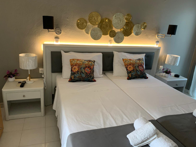 Bedroom 3, Alkyonides Boutique Hotel, South Aegean