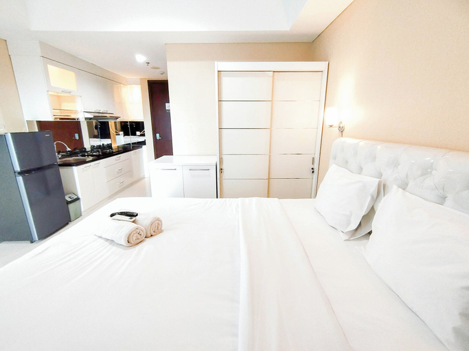 Bedroom 5, Stunning Studio with Strategic Location at Grand Sungkono Lagoon Apartment, Surabaya