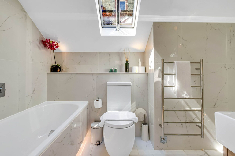 Room 5, Beautiful 4bed Mews Home - Belgravia Knightsbridge, London