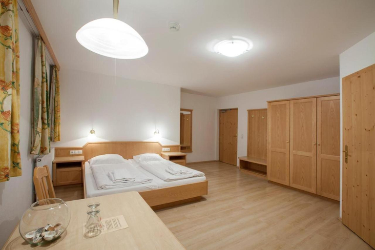 Bedroom 3, Hotel Kammerhof, Kufstein