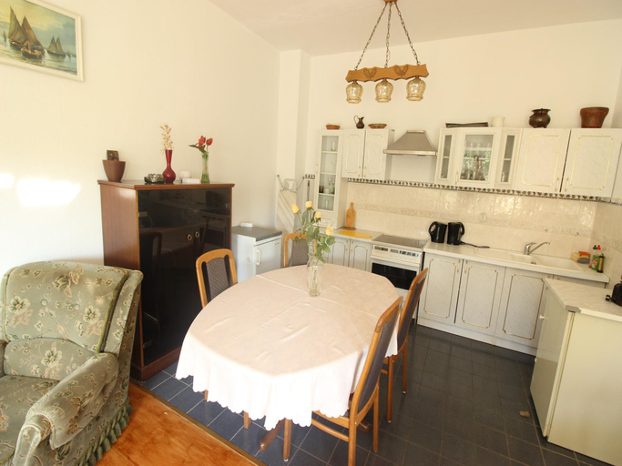 Others 4, Nice apartment in Unknown w/ , Starigrad