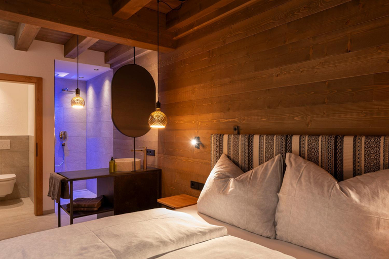 Bathroom, Luf Lodges, Landeck