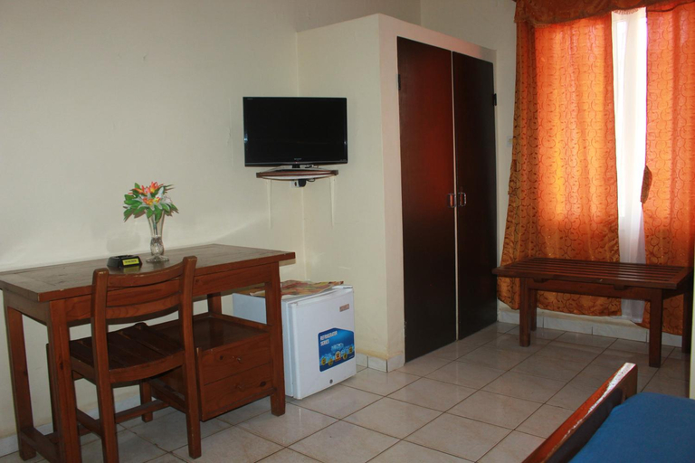 Facilities, Paradis Du Nord, Diana