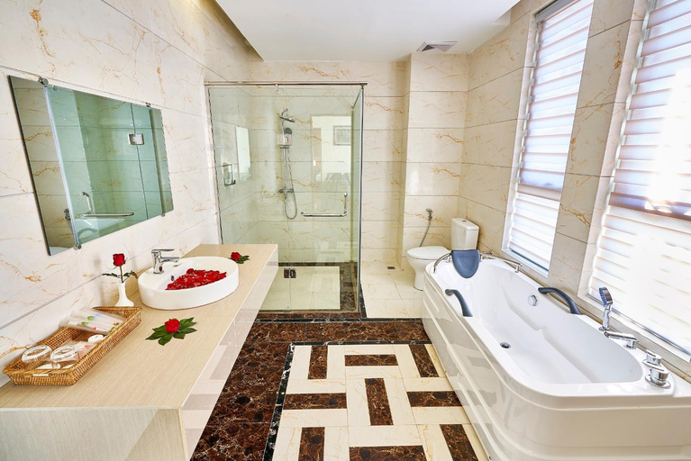 Bathroom 3, Hotel Apex, Mandalay