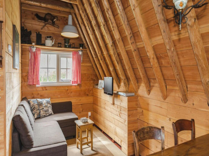 Others 2, Holiday Home in Ruinerwold with Garden, De Wolden