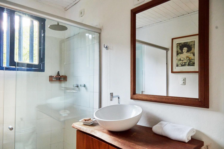Bathroom 4, Fazenda Catucaba, São Luiz do Paraitinga