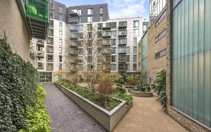 Room 3, Bird s eye View - Luxury 2bdr Penthouse In Central London, London