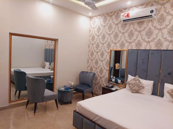 Bedroom 2, Red Fort Hotel Gulberg, Lahore