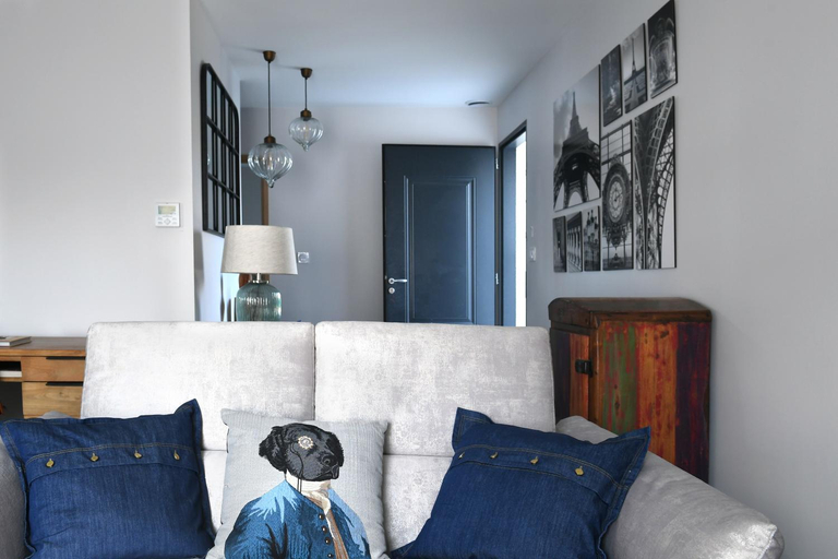 Others 3, La maison de Flore, Vaucluse