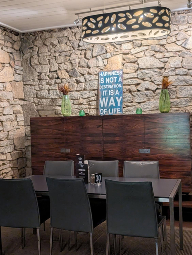 Food & Drinks 5, Mahogany Inn and Distillery, Mundaring