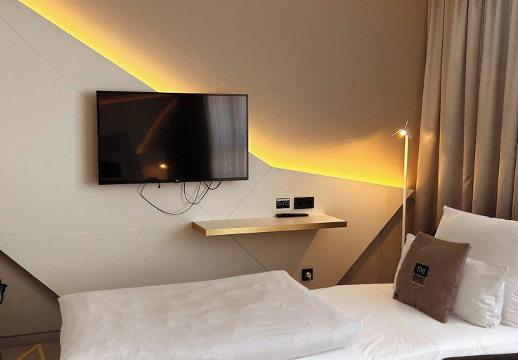 Bedroom 5, Holiday Inn - the niu, COIN FRANKFURT OSTEND, Frankfurt am Main