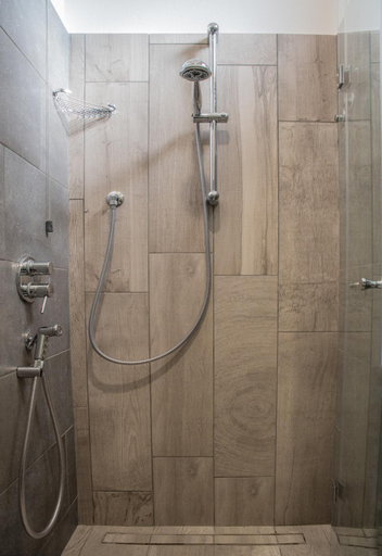 Bathroom 4, Hotel Nobel, Rimini