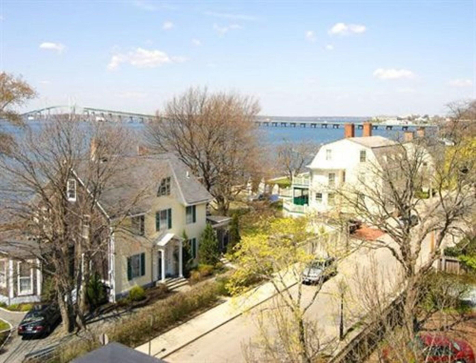 Exterior & Views, Sarah Kendall House, Newport