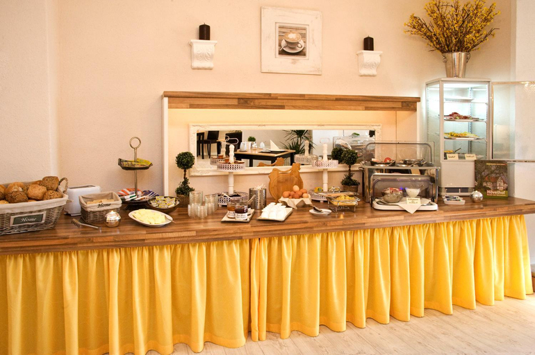 Food & Drinks 4, Hotel Garni Zum Grunen Baum, Paderborn