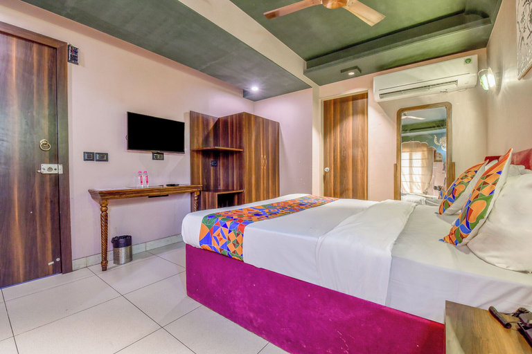 Bedroom 3, Fabhotel The Rajmani, Jaipur