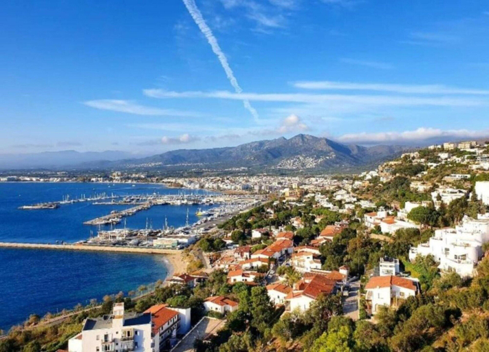 View from property 4, Apartment Near Canyelles Petites Beach, Girona